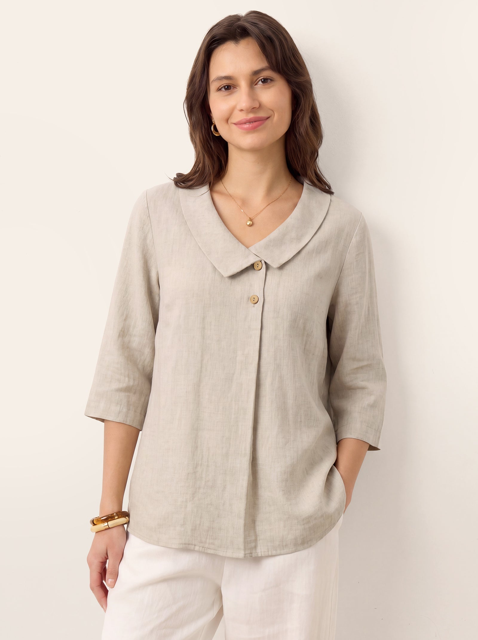 CLARA™ | Blusa de Lino con Cuello Asimétrico