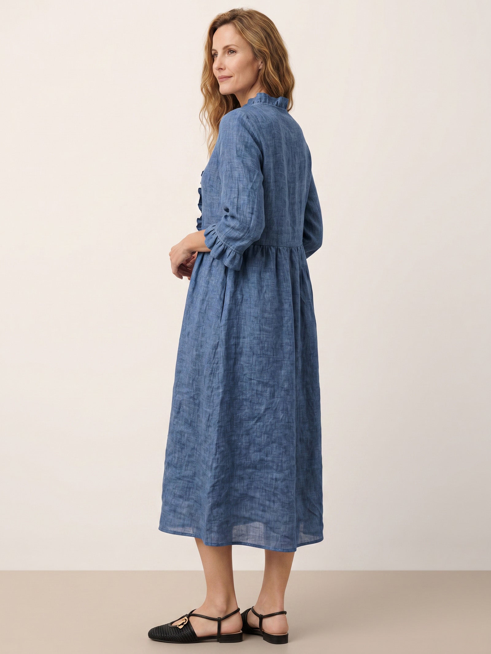 SAMARA | Vestido de lino con volantes