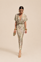CLARANDRA™ | Vestido Midi Elegante con Escote en V