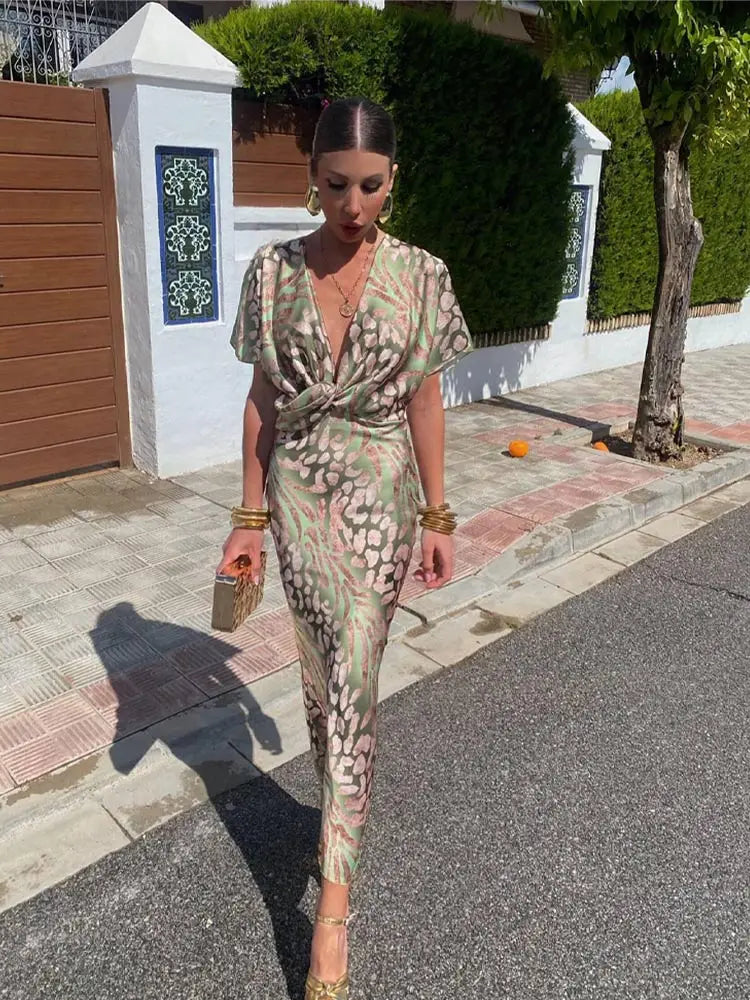 CLARANDRA™ | Vestido Midi Elegante con Escote en V