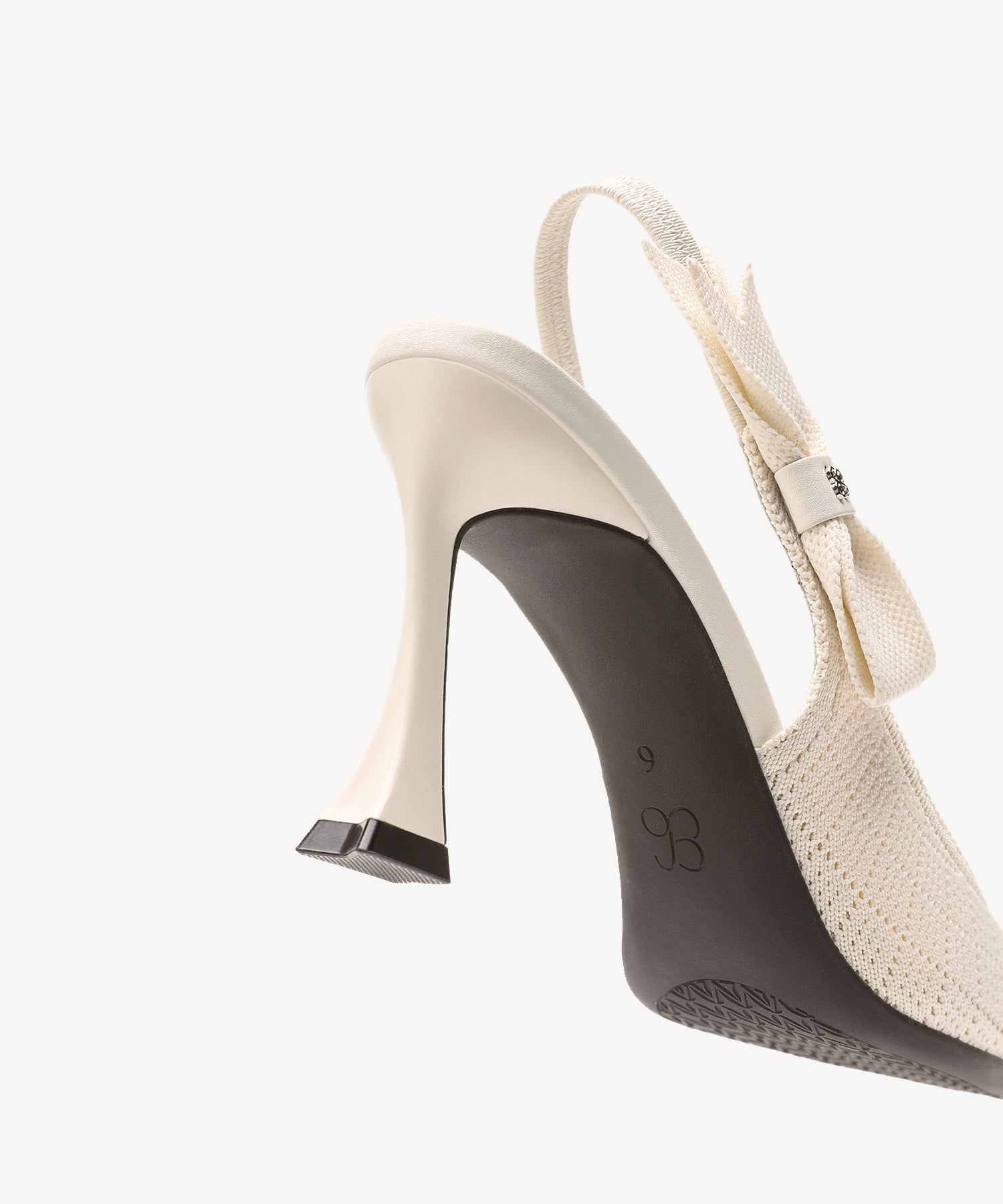 VICTORIA™ | Slingback Stiletto de Alta Elegancia