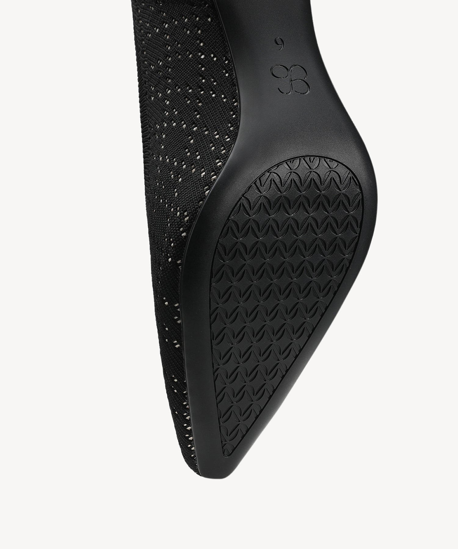 VERONA™ | Tacón Clásico de Punta Elegante