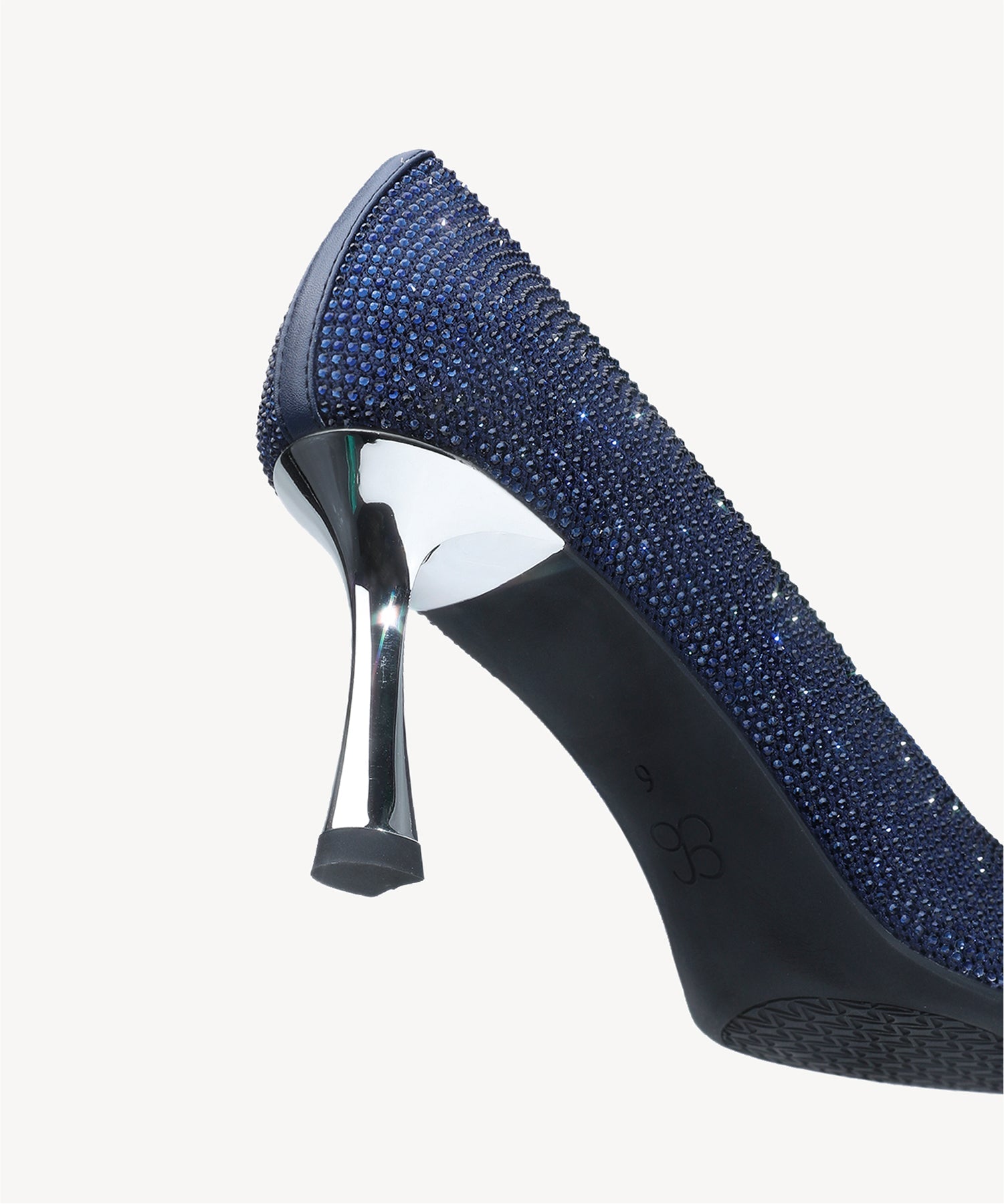 SIENA™ | Tacón Punta Diamante Premium