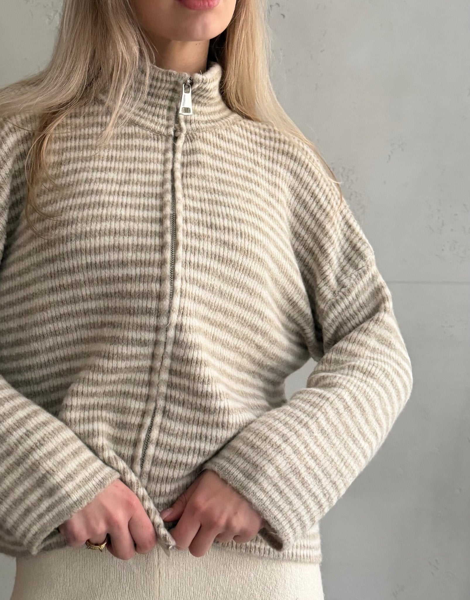 Striped zip-up cardigan with stand-up collar